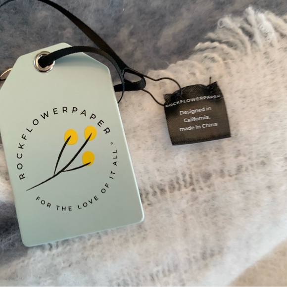 RockFlowerPaper Blue Cuddle Throw Blanket | 50" X 60"  NEW!! - Picture 3 of 12